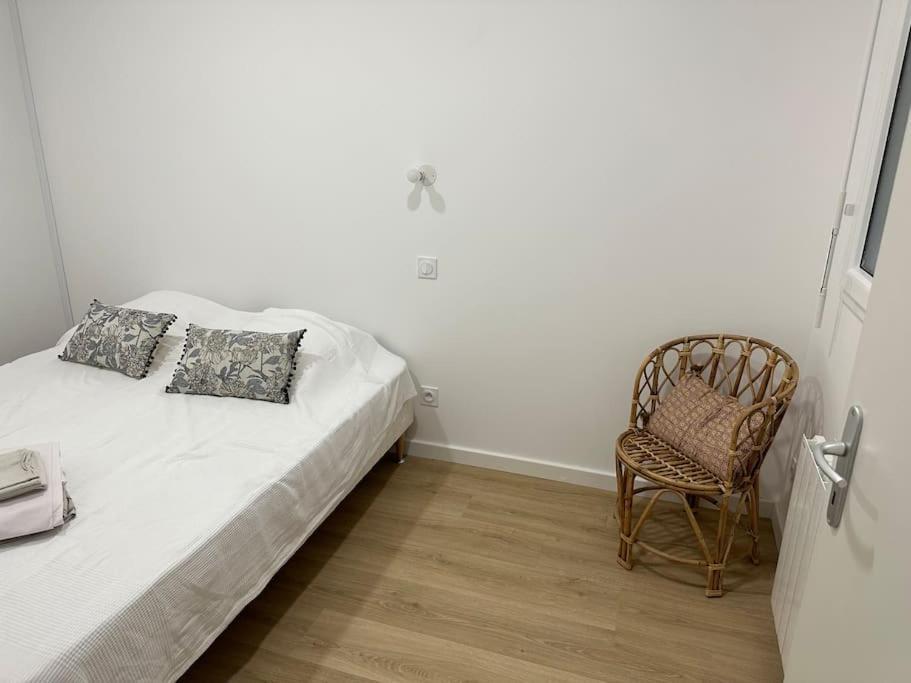 Tres Bel Appartement Neuf - Parking Et Terrasse 比斯卡罗斯 外观 照片