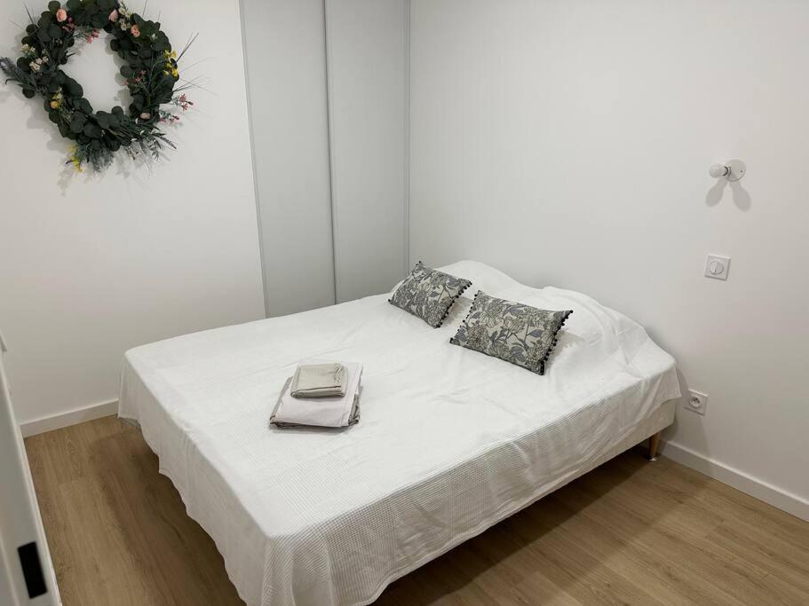 Tres Bel Appartement Neuf - Parking Et Terrasse 比斯卡罗斯 外观 照片